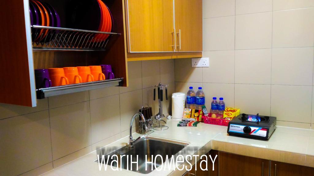 Warih Homestay Seri Kembangan Bagian luar foto