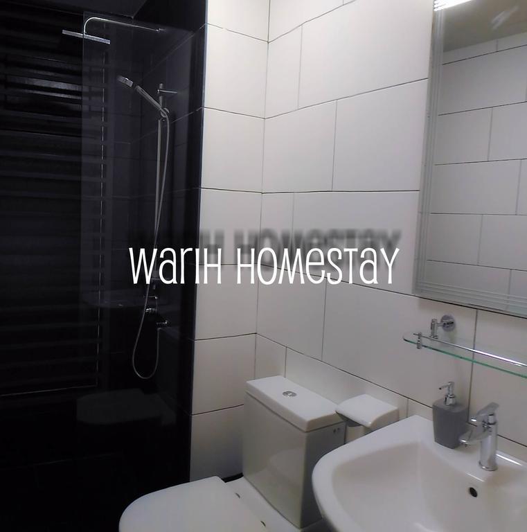 Warih Homestay Seri Kembangan Bagian luar foto